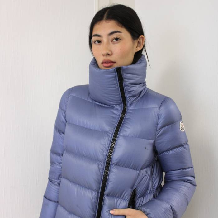 Doudoune légère bleue Moncler