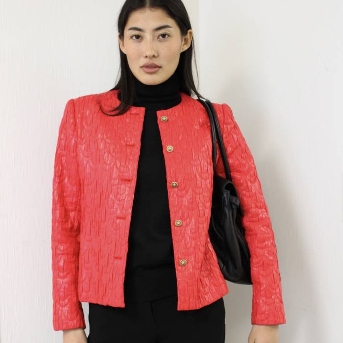 Veste courte rouge Chanel