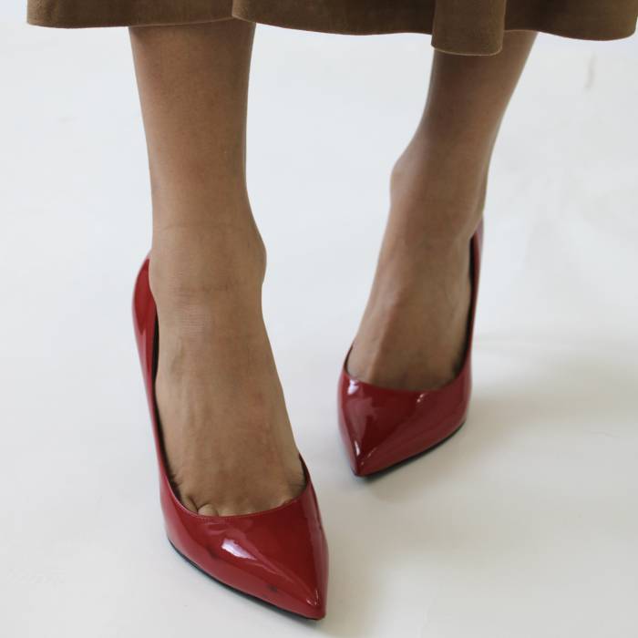 Escarpins en cuir vernis rouge Yves Saint Laurent