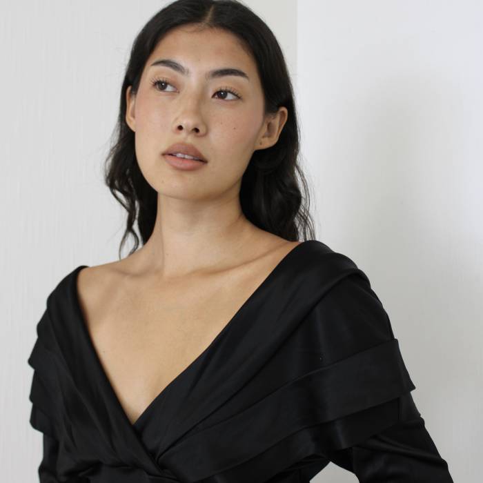 Haut noir en viscose satinée Dior