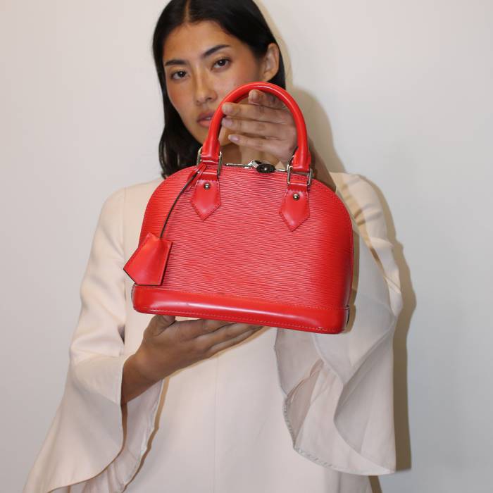 Sac Alma BB rouge Louis Vuitton