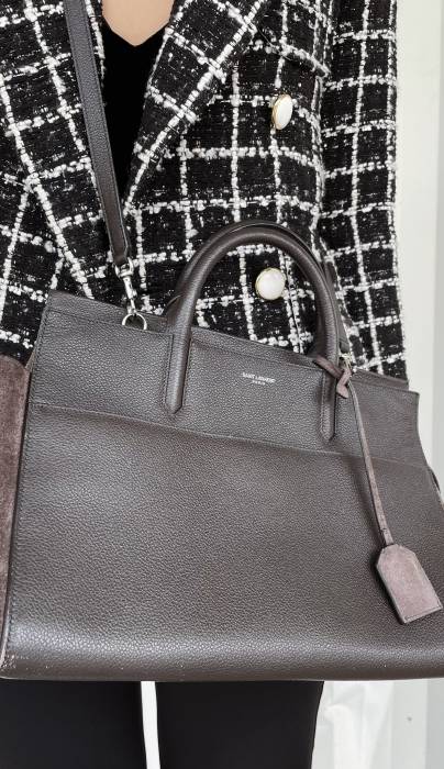 Yves Saint Laurent Handtasche aus braunem Leder Yves Saint Laurent