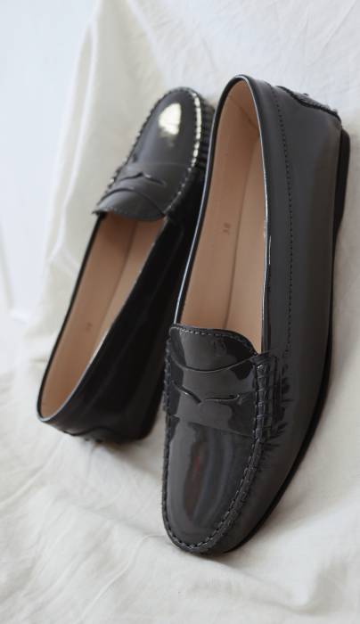 Grey patent leather loafers Tod's
