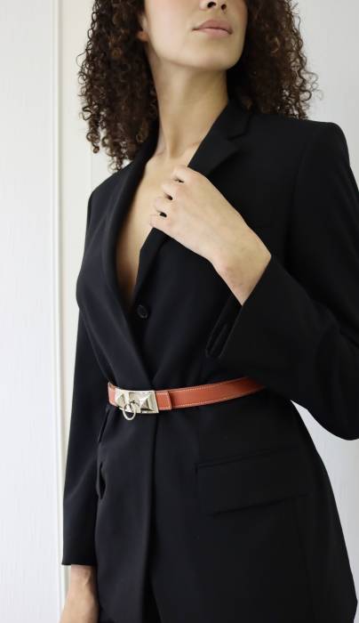 Roter Ledergürtel mit silberner Schnalle Hermès