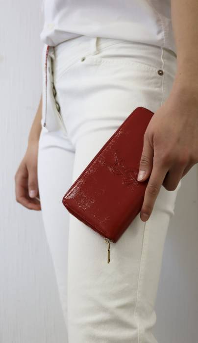 Porte-monnaie en cuir rouge Yves Saint Laurent