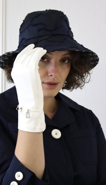 White leather gloves Dior