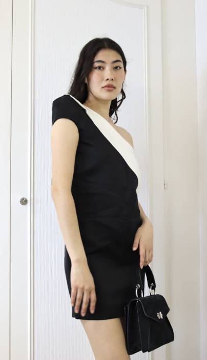 Kleid mit einem Ärmel aus Seide Yves Saint Laurent