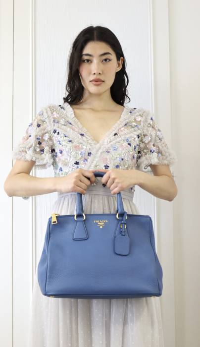 Galleria bag in blue grained leather Prada