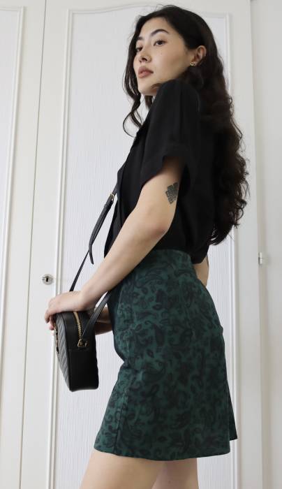 Black and green silk skirt Réalisation