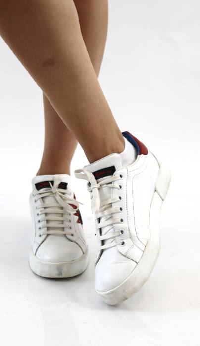 Weiße Sneakers mit einem von Pailletten umrahmten Logo Dolce & Gabbana