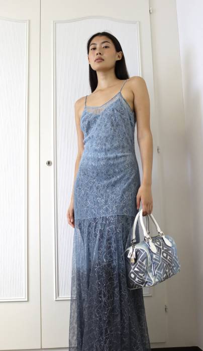 Robe longue bleu ciel en dentelle Dior