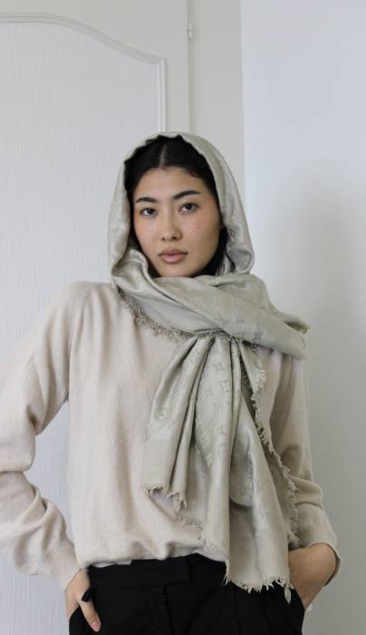 Beige wool and silk shawl Louis Vuitton