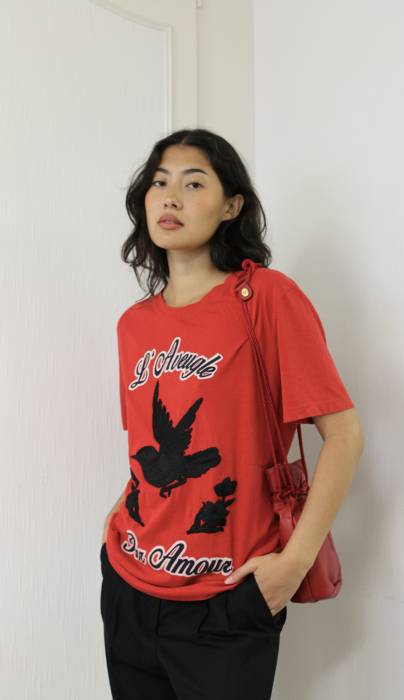 T-shirt rouge avec motif noir Gucci