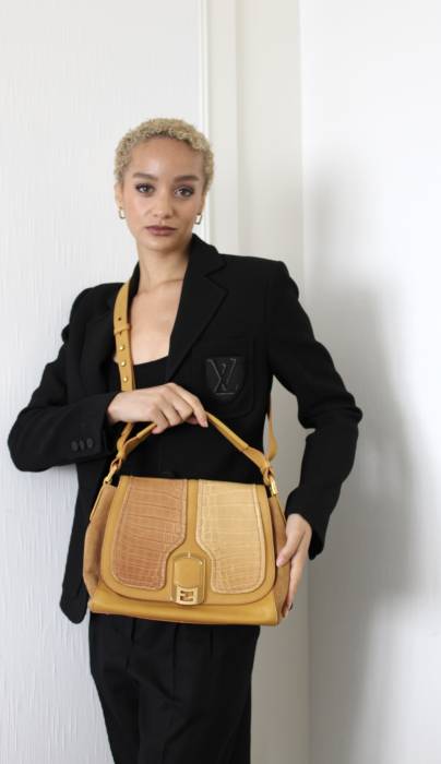 Sac Anna jaune en cuir, daim et crocodile Fendi