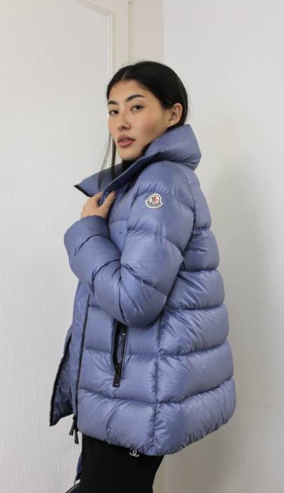 Doudoune légère bleue Moncler