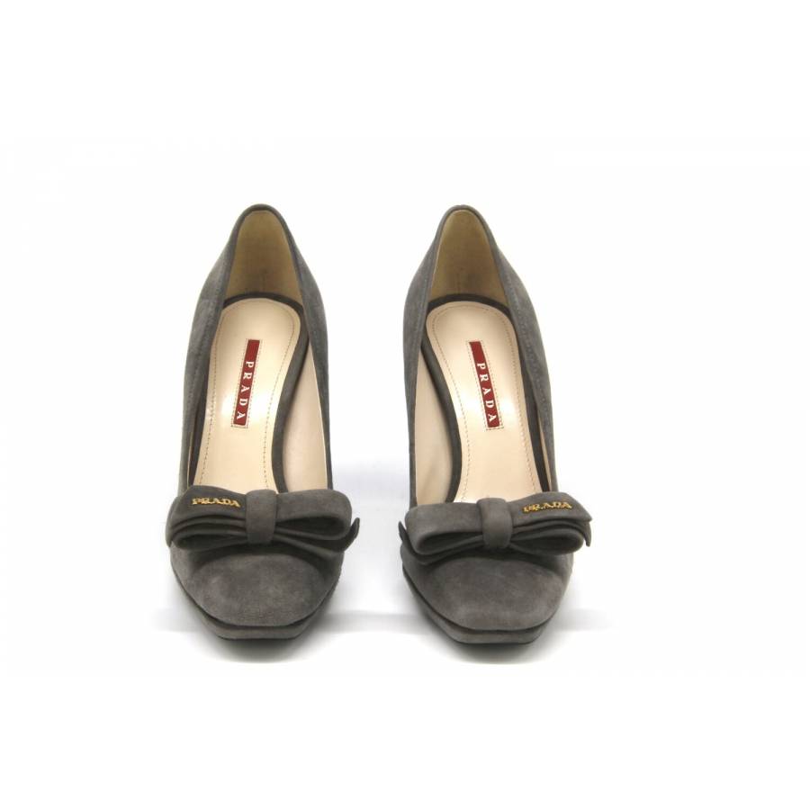 Grey suede heels