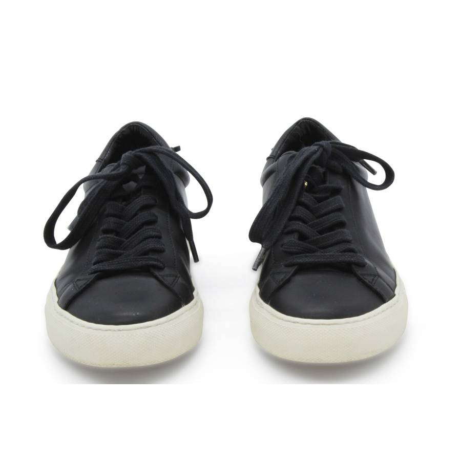 Givenchy Sneakers aus schwarzem Leder