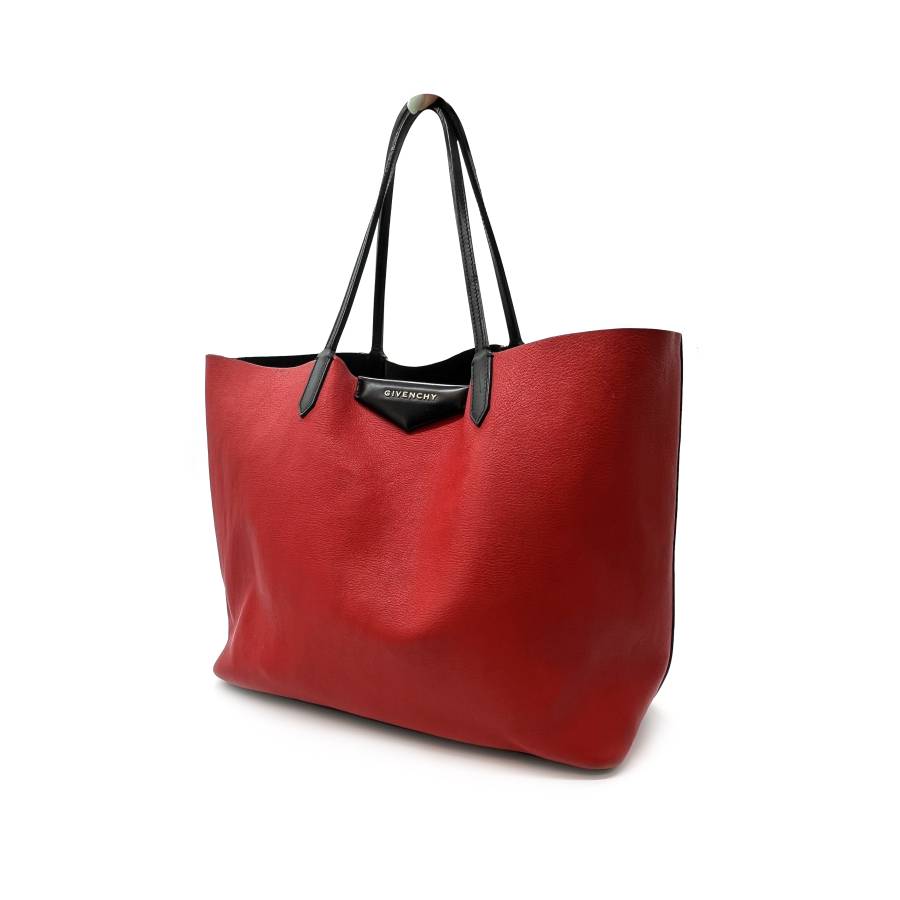 Givenchy Handtasche aus rotem Leder