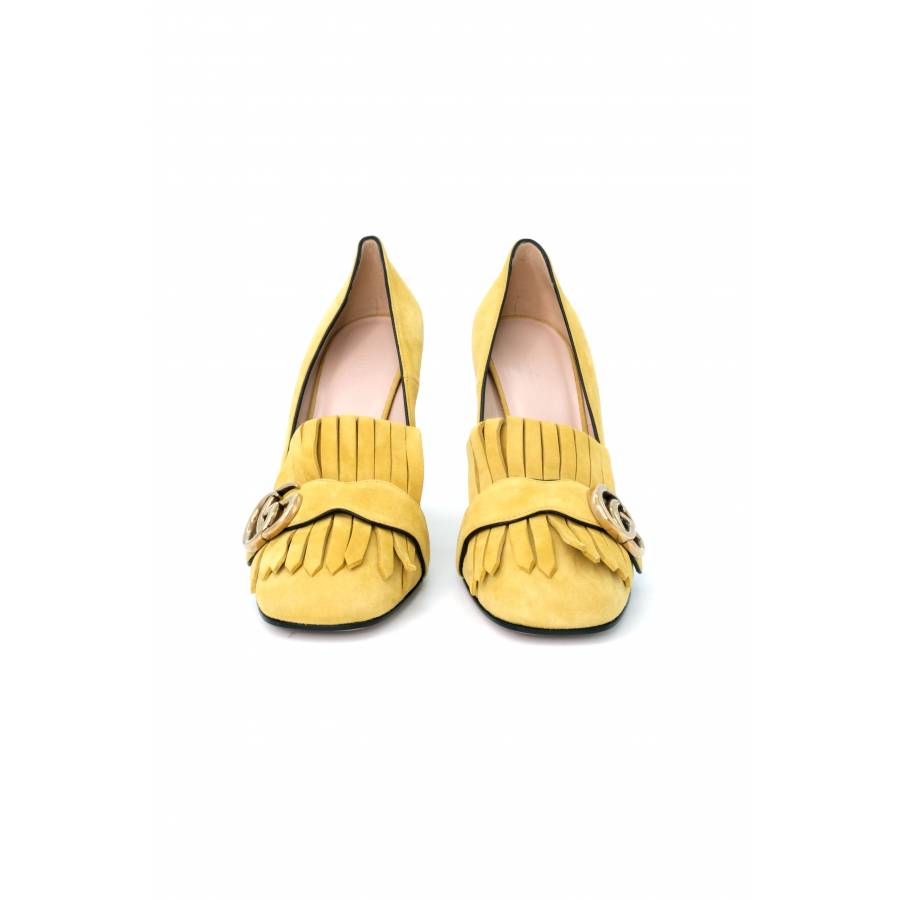 Chaussures à talon en daim jaune