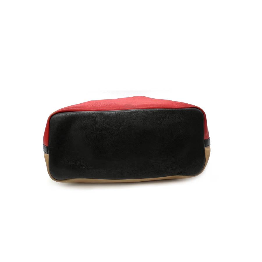 Givenchy Handtasche aus rotem Leder
