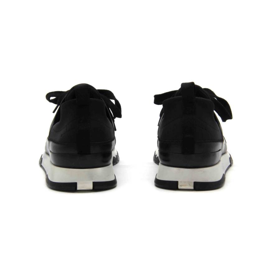 Sneakers Hermès en cuir noir