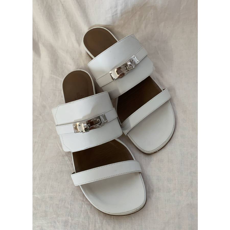 Sandales Hermès en cuir blanches