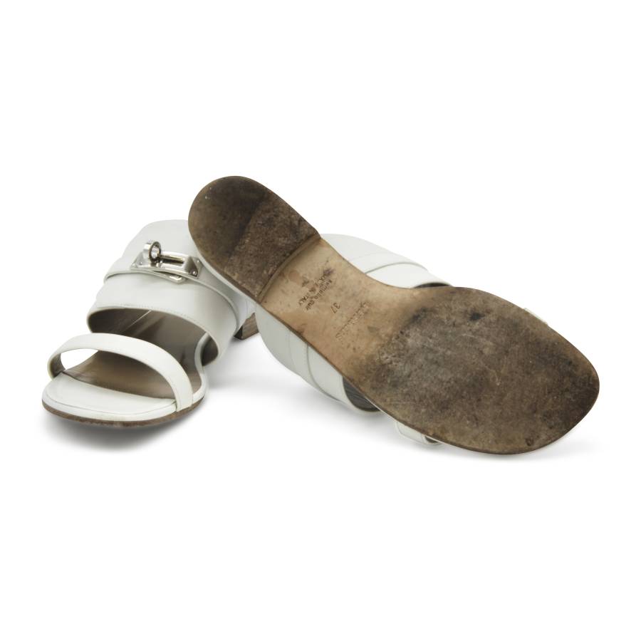 Sandales Hermès en cuir blanches