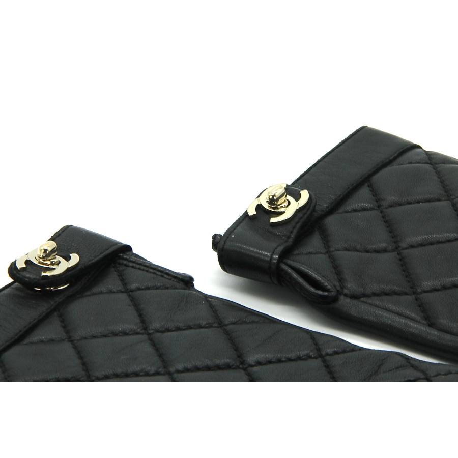 Chanel Handschuhe aus schwarzem Leder