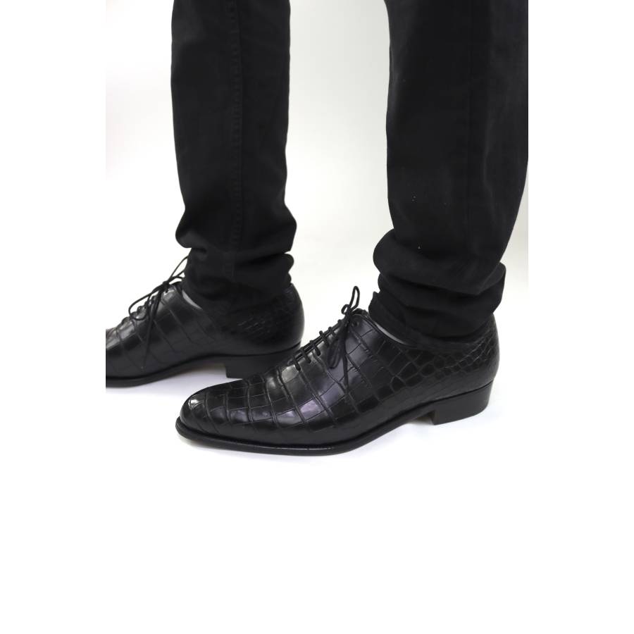 Black crocodile leather loafers
