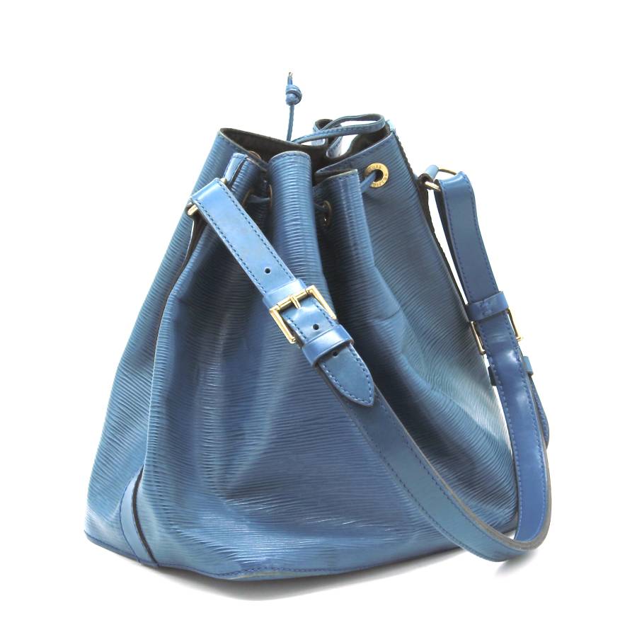 Noé bag in blue herringbone leather