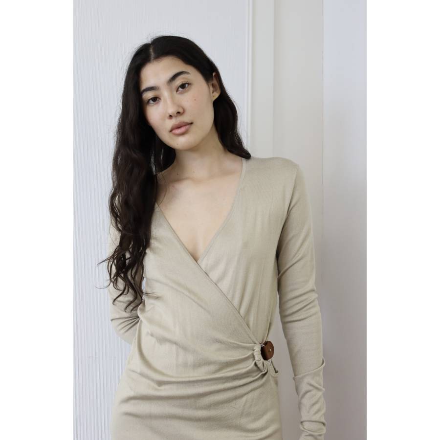 Beige dress with leather buckle