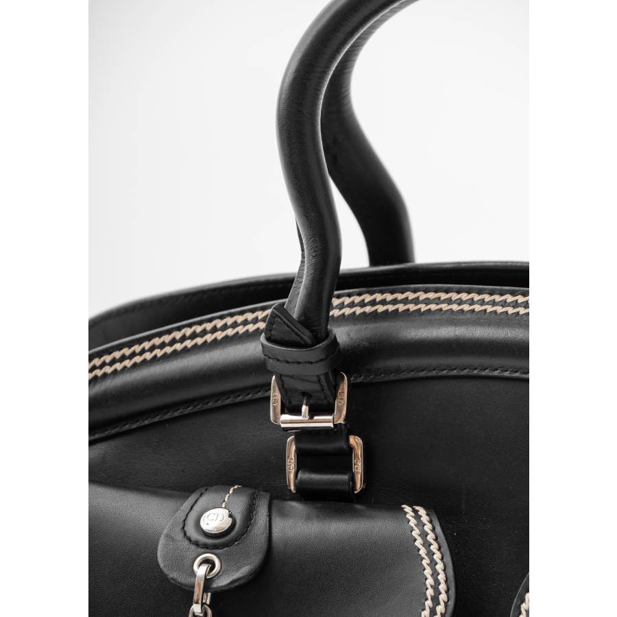 Detective bag in black leather