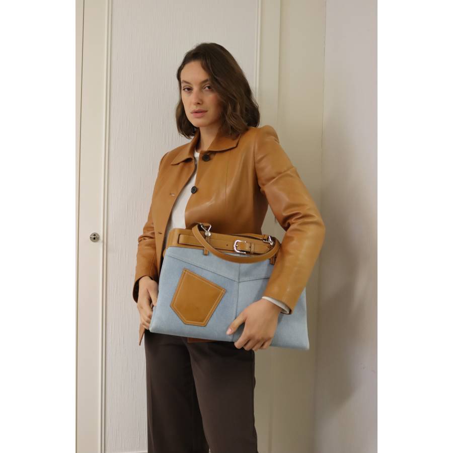 Patch Pocket Tote bag in blue and brown denim