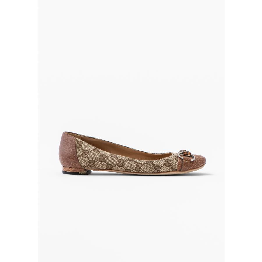 Ballerinas in GG canvas and brown leather