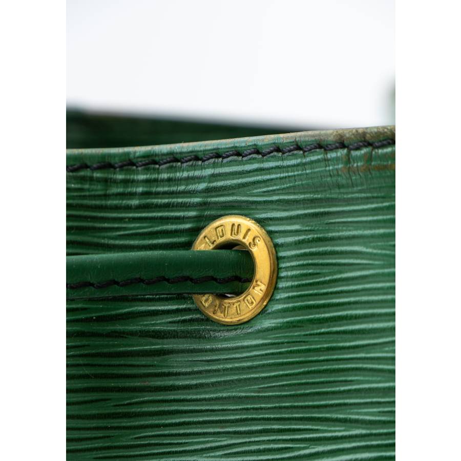 Noé bag in green herringbone leather