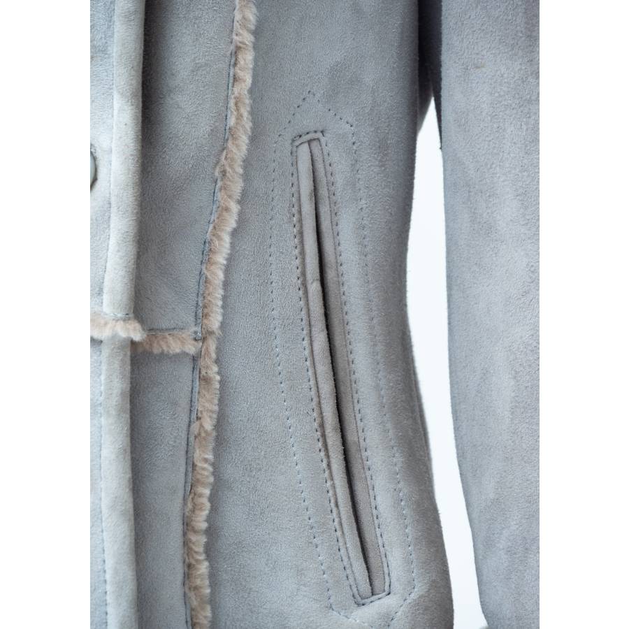 Jacke aus grauem Schaffell Beige