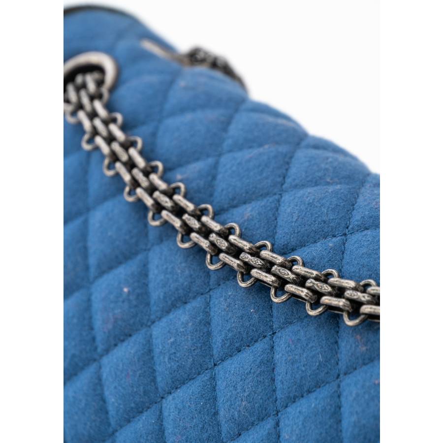 Sac Chanel 2.55 en laine bleu