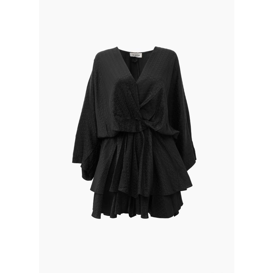 Schwarzes Kleid aus Seide