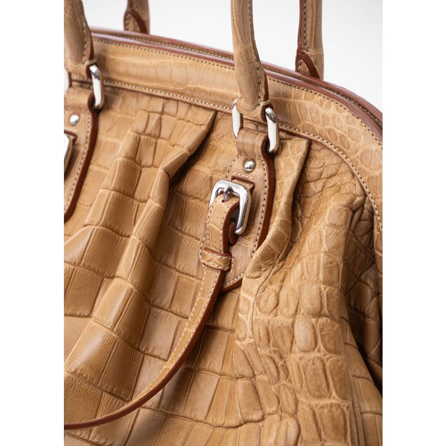 Beige crocodile leather bag