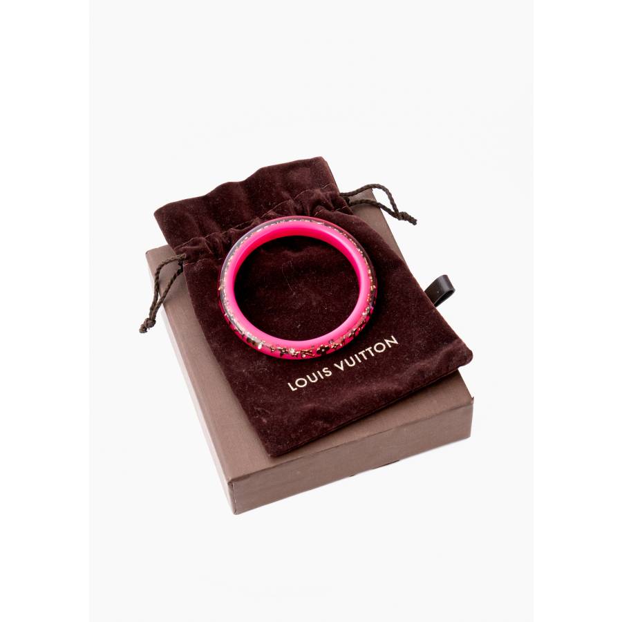Pink bracelet with logo