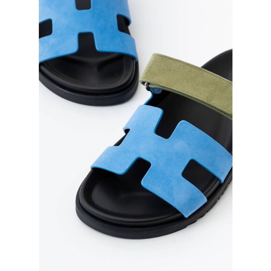 Sandales en daim bleu et vert