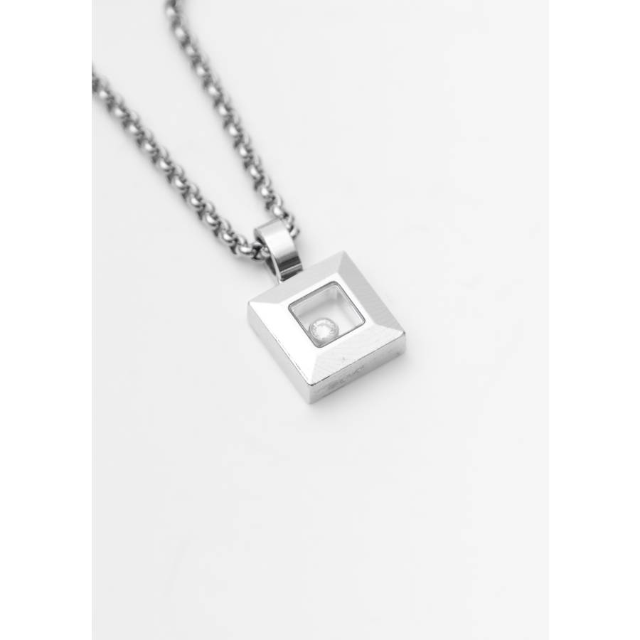 Happy Diamonds necklace in 18-carat white gold