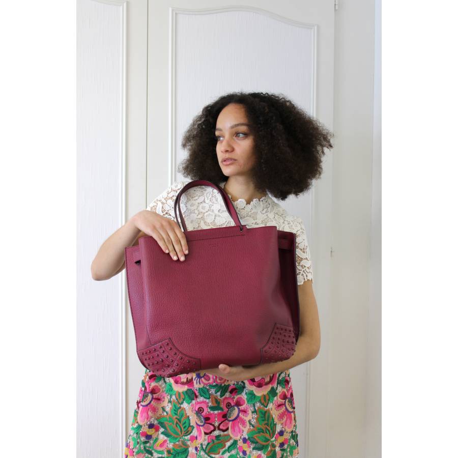 Sac seau Wave violet en cuir martelé