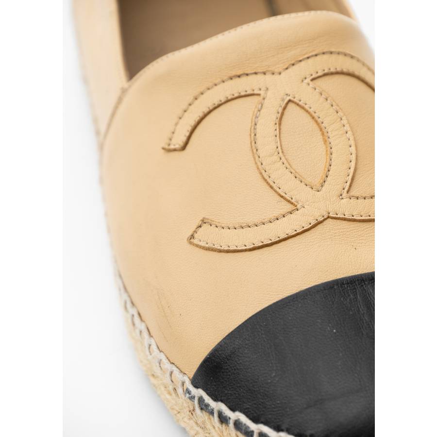 Beige espadrilles