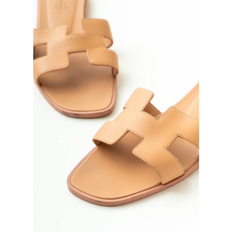 Oran sandals in pale pink leather