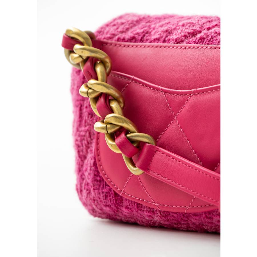 Chanel 19 pink belt bag