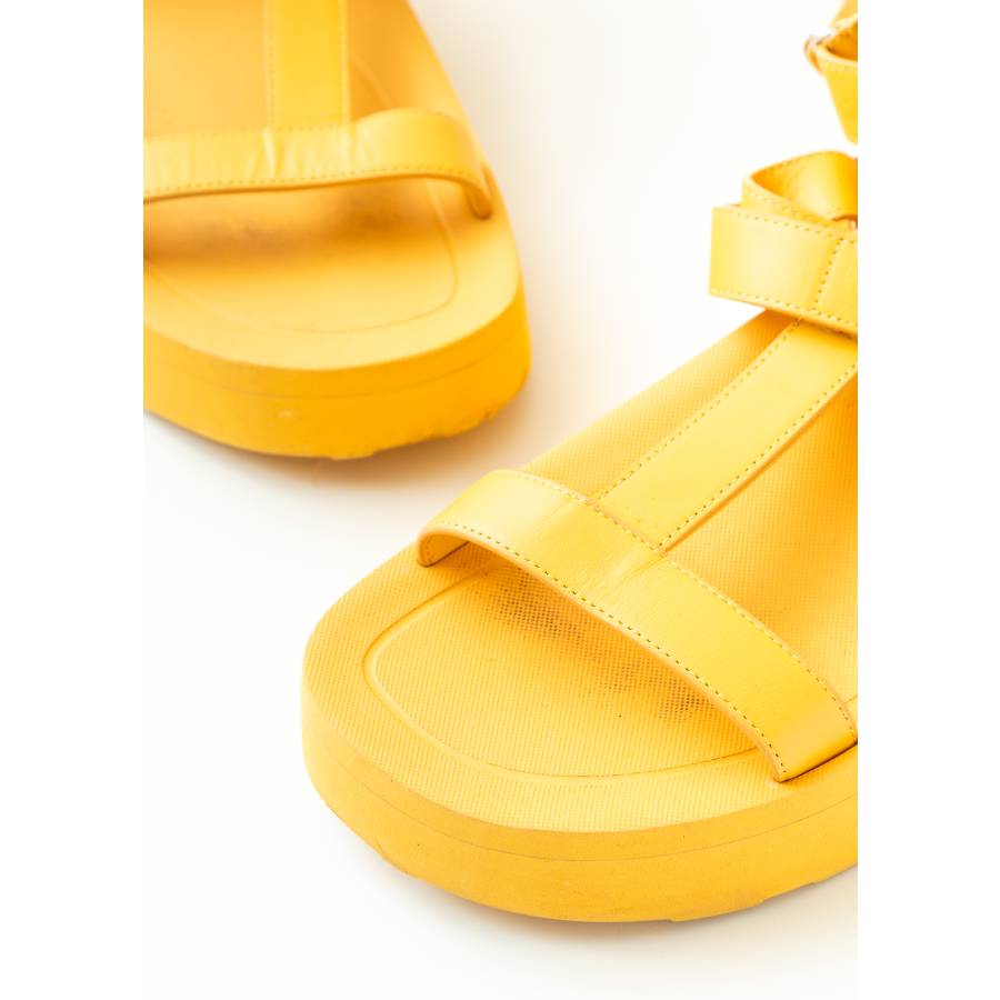 Enid Yellow Itauba Sandals