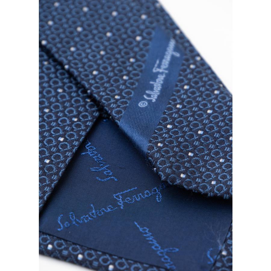 Navy blue silk tie