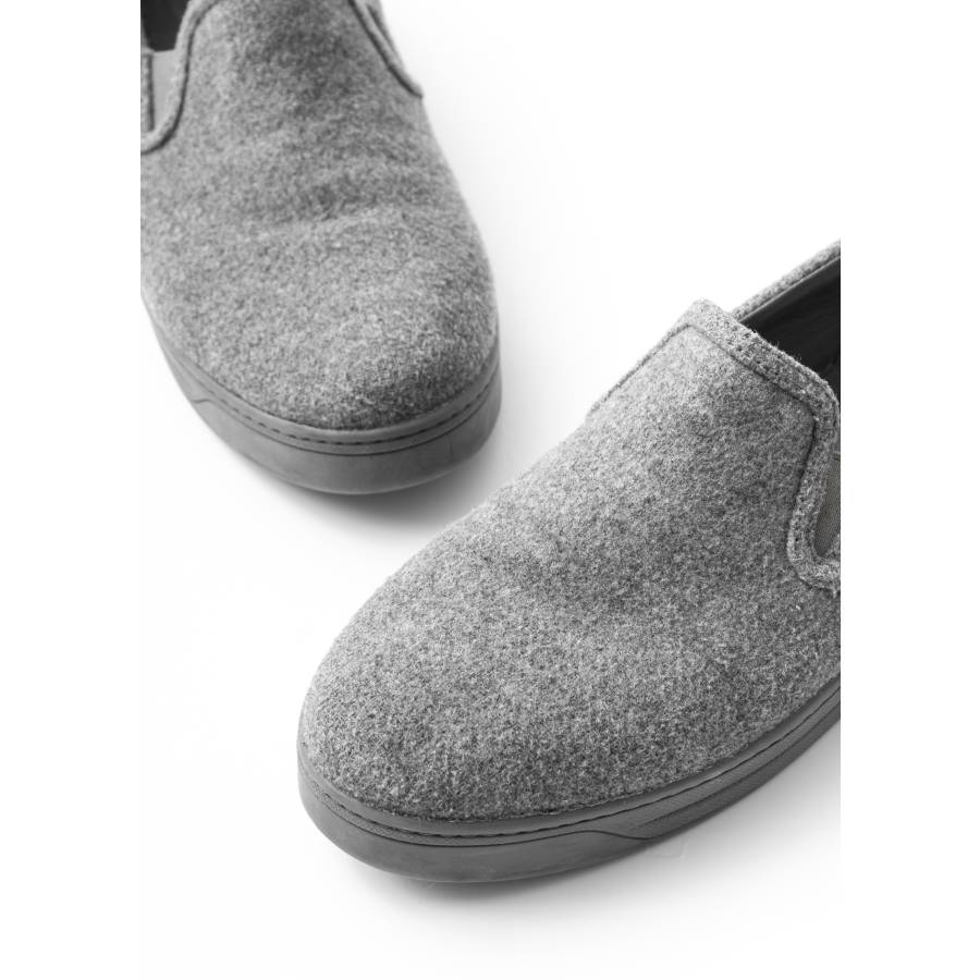 Sporty wool sneakers