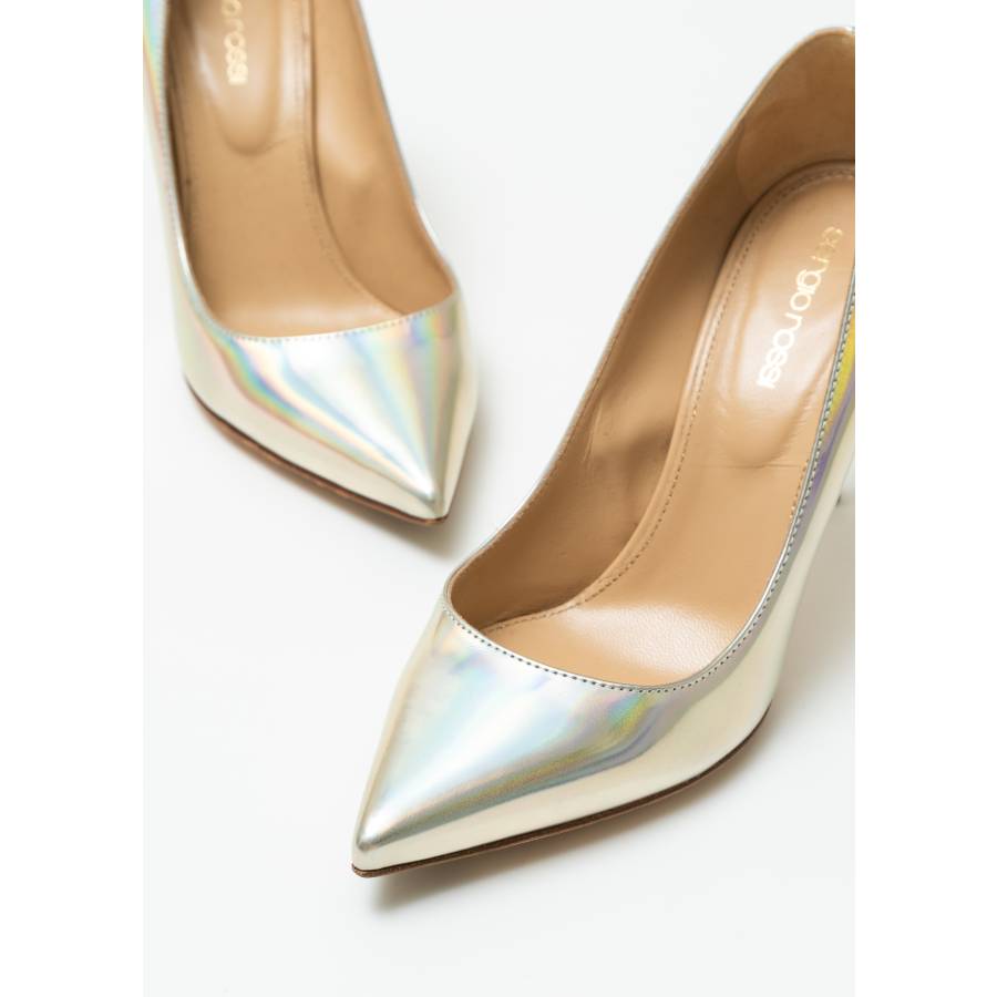 Patent leather holographic pumps